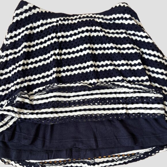 AQUA DARK NAVY & WHITE FLARED SKIRT SIZE GIRLS SIZE M - Picture 11 of 14